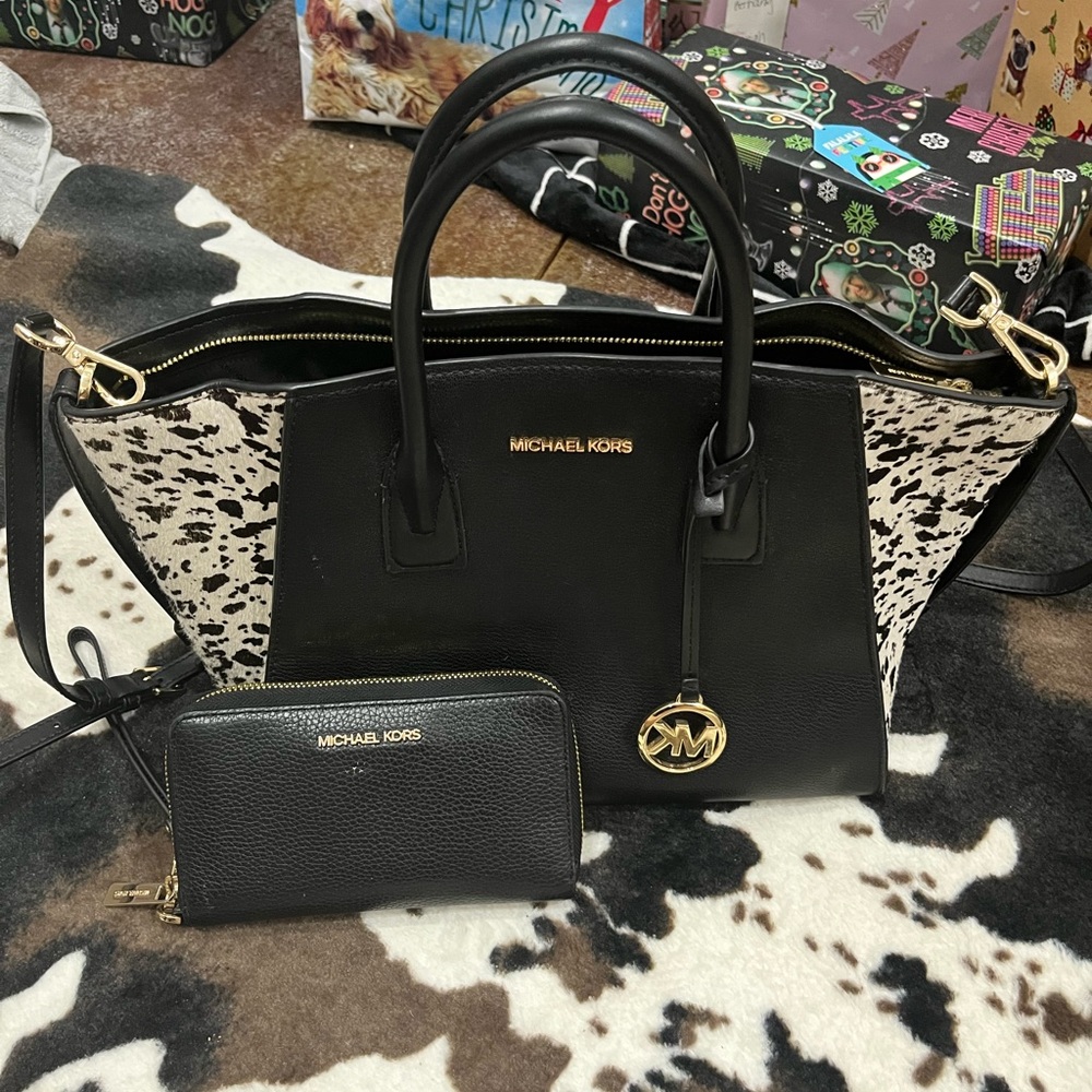 Michael Kors purse and wallet